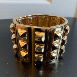 Golden cuff